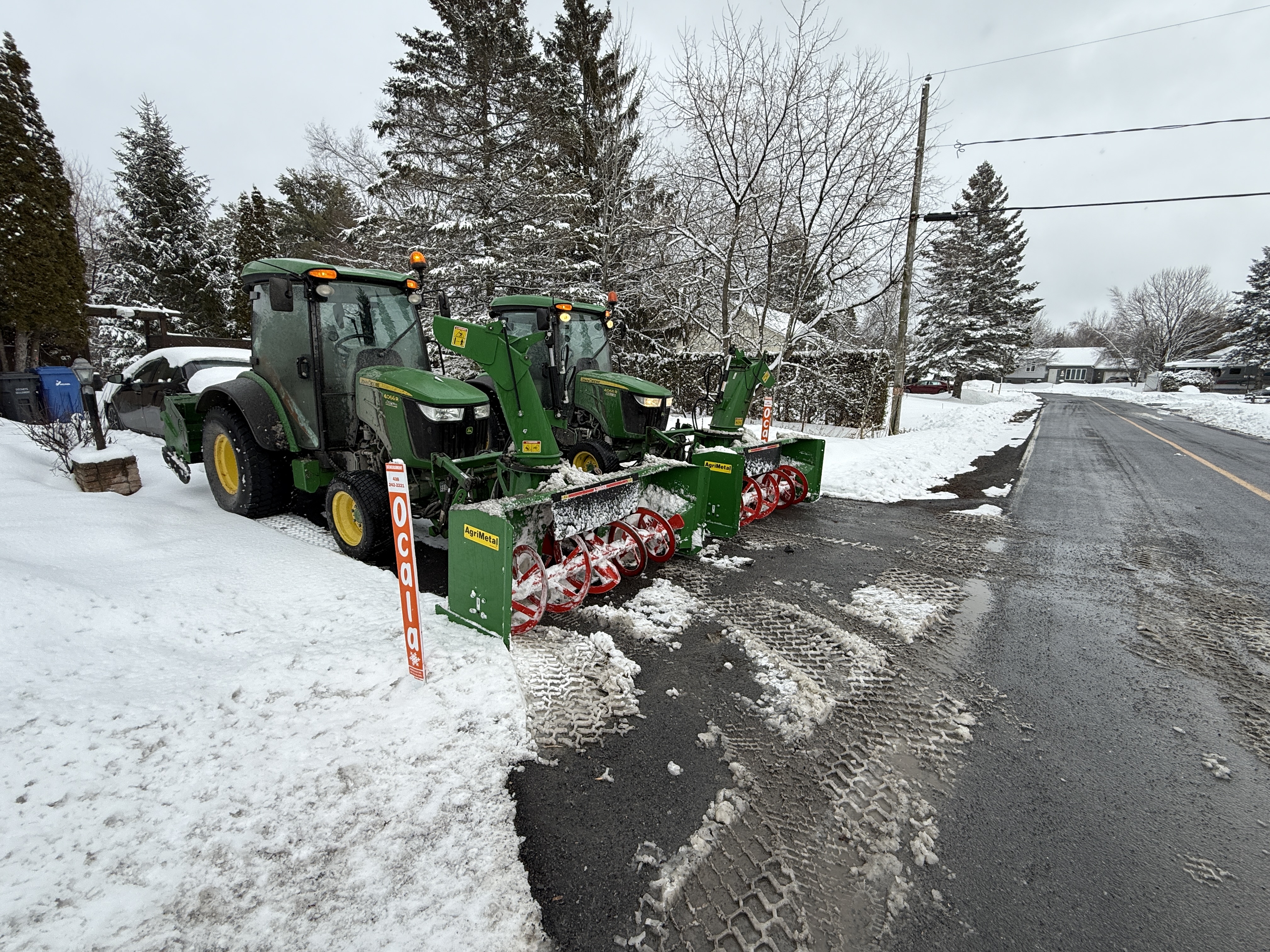 Ocala Inc. snow removal equipment operating in Saint-Lazare, Quebec
